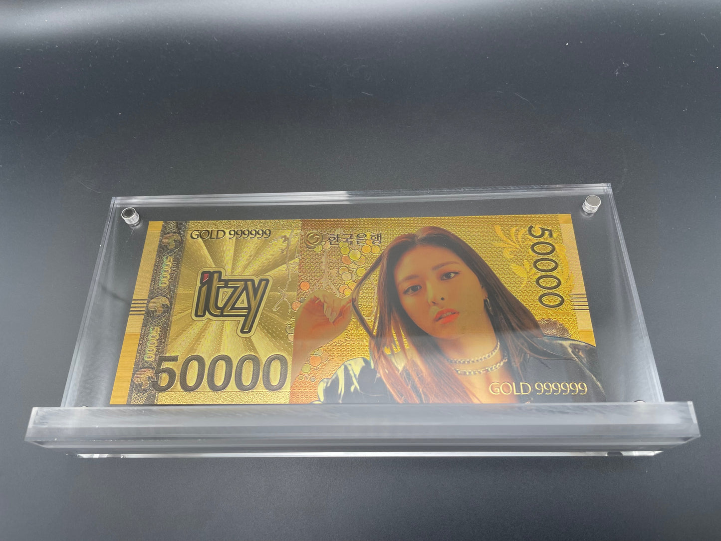 ITZY: 24k South Korean Won Gold Note
