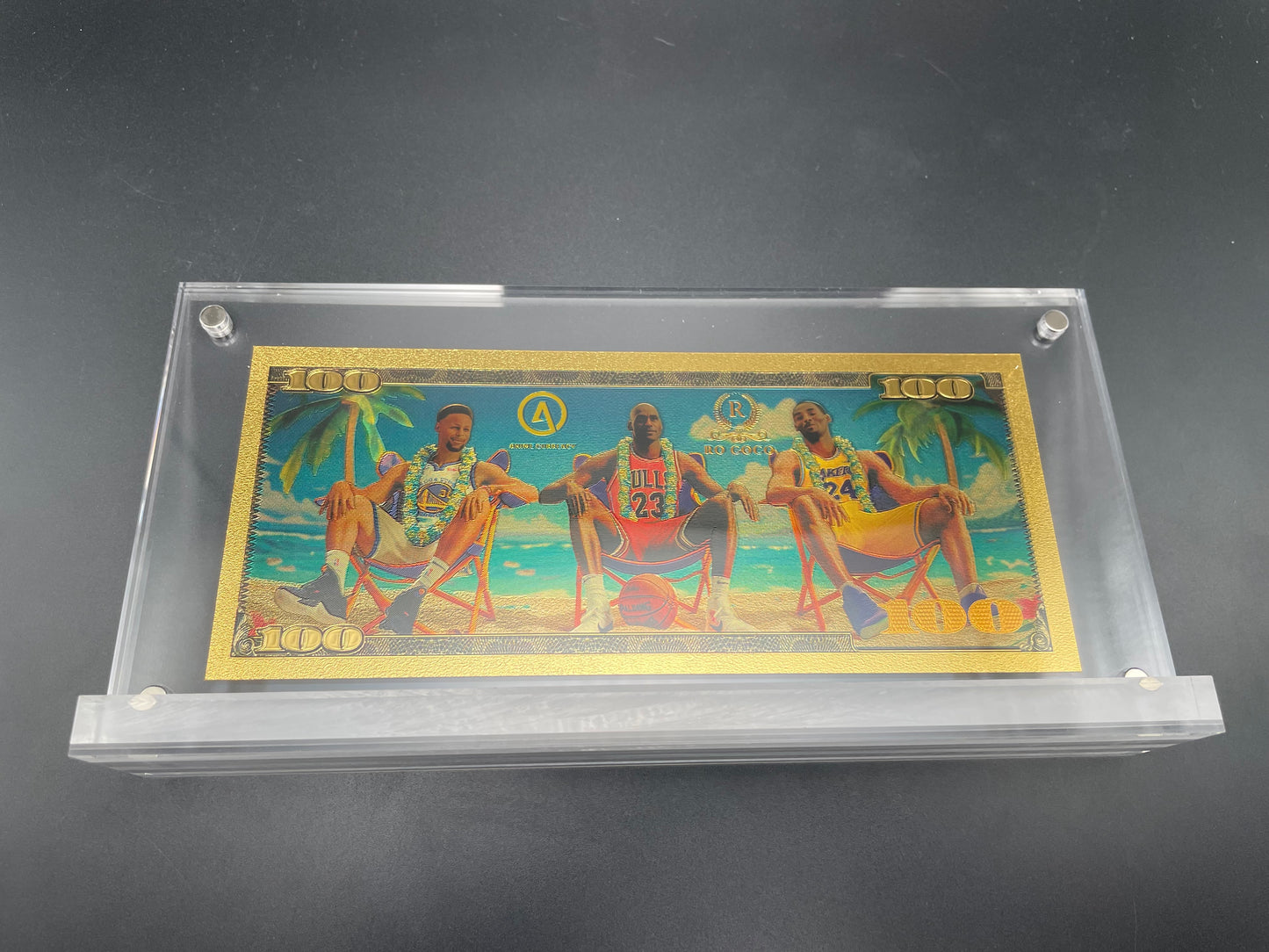 SNEAKER CON EXCLUSIVE GOLD BILL